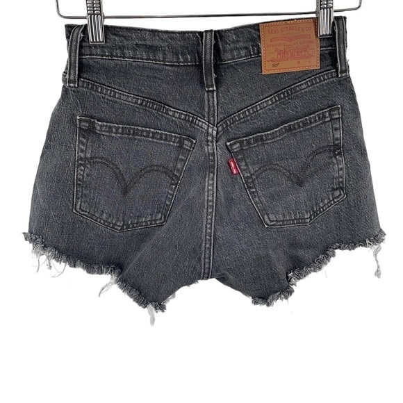 Levi’s premium high-rise cutoff jean shorts black sz 23 summer vacation - Picture 2 of 11